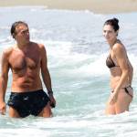 Foto Massimo Giletti e Amica Beach 2012