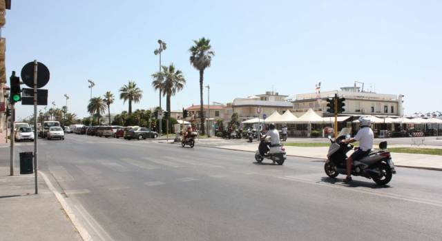 Trovato con qualche grammo di marijuana in Passeggiata a Viareggio: segnalato in Prefettura