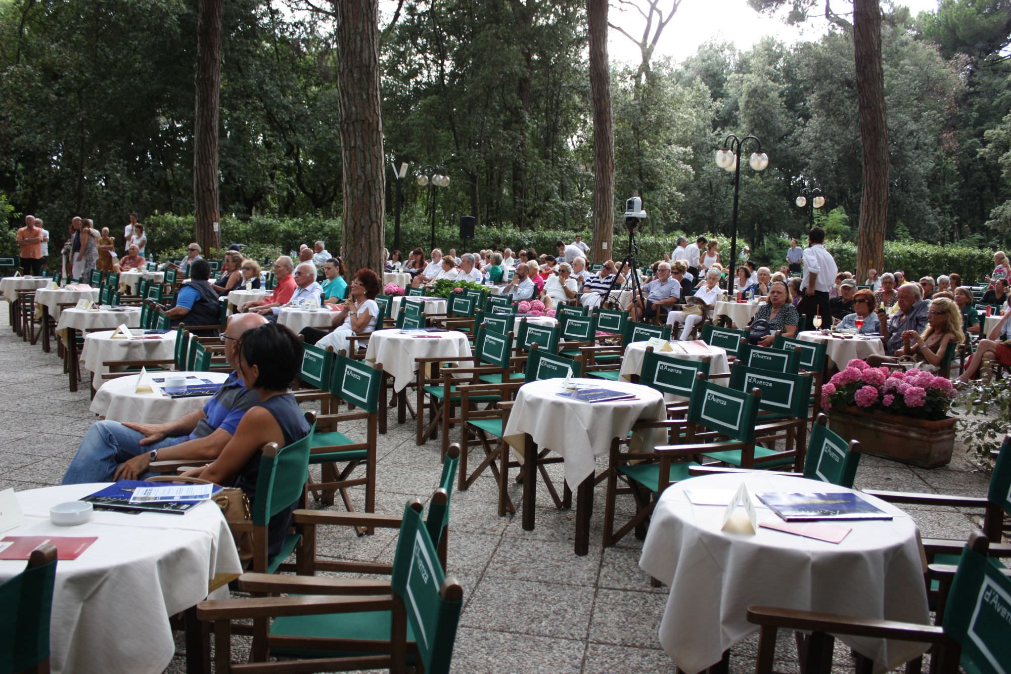 Libri. Il Gruppo Gems festeggia anche a Pietrasanta i suoi 10 anni di attività