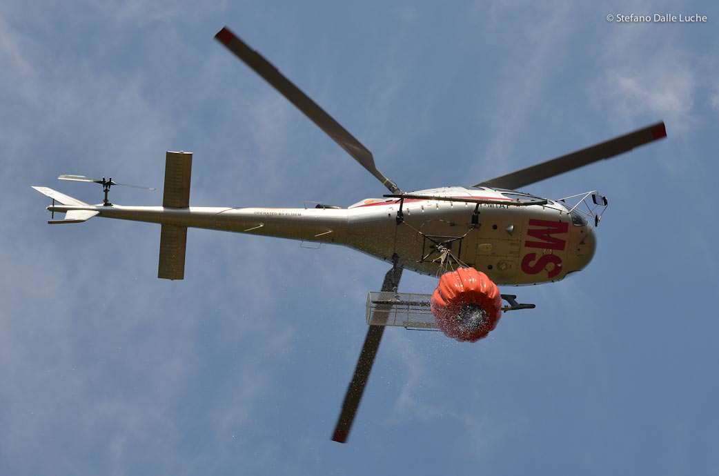 Incendio sul monte Meto, preoccupazione per alcune case a ridosso della fiamme