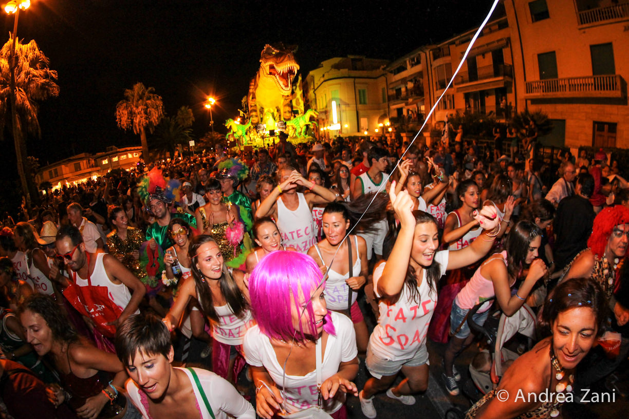 IDEE PER IL CARNEVALE ESTIVO: TRE “ISOLE” DEL DIVERTIMENTO IN PASSEGGIATA