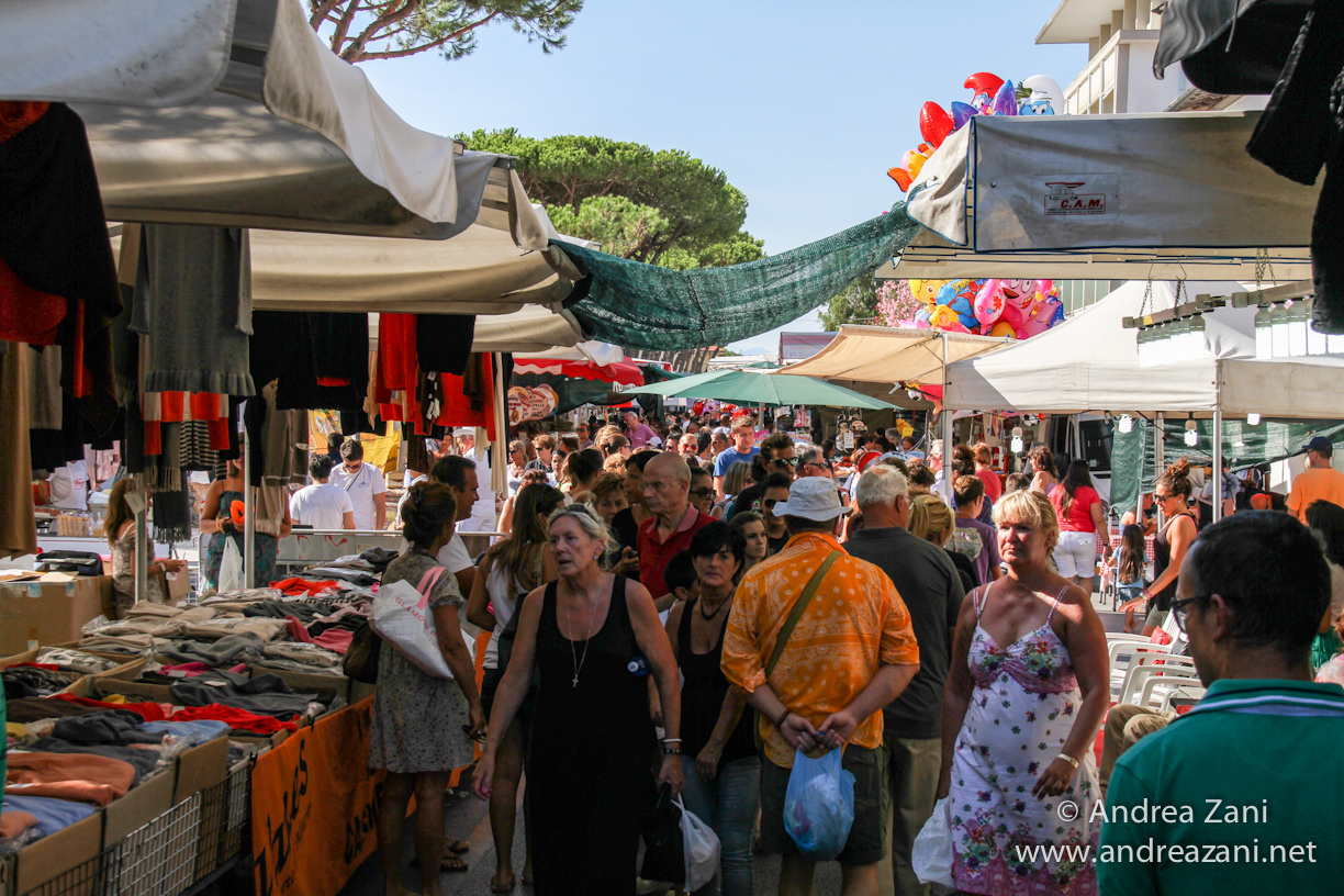 “Stop alle imitazioni del Mercato di Forte dei Marmi”