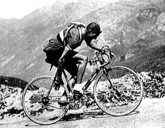 Quando la prima cronosquadre del Giro d’Italia partì da Viareggio