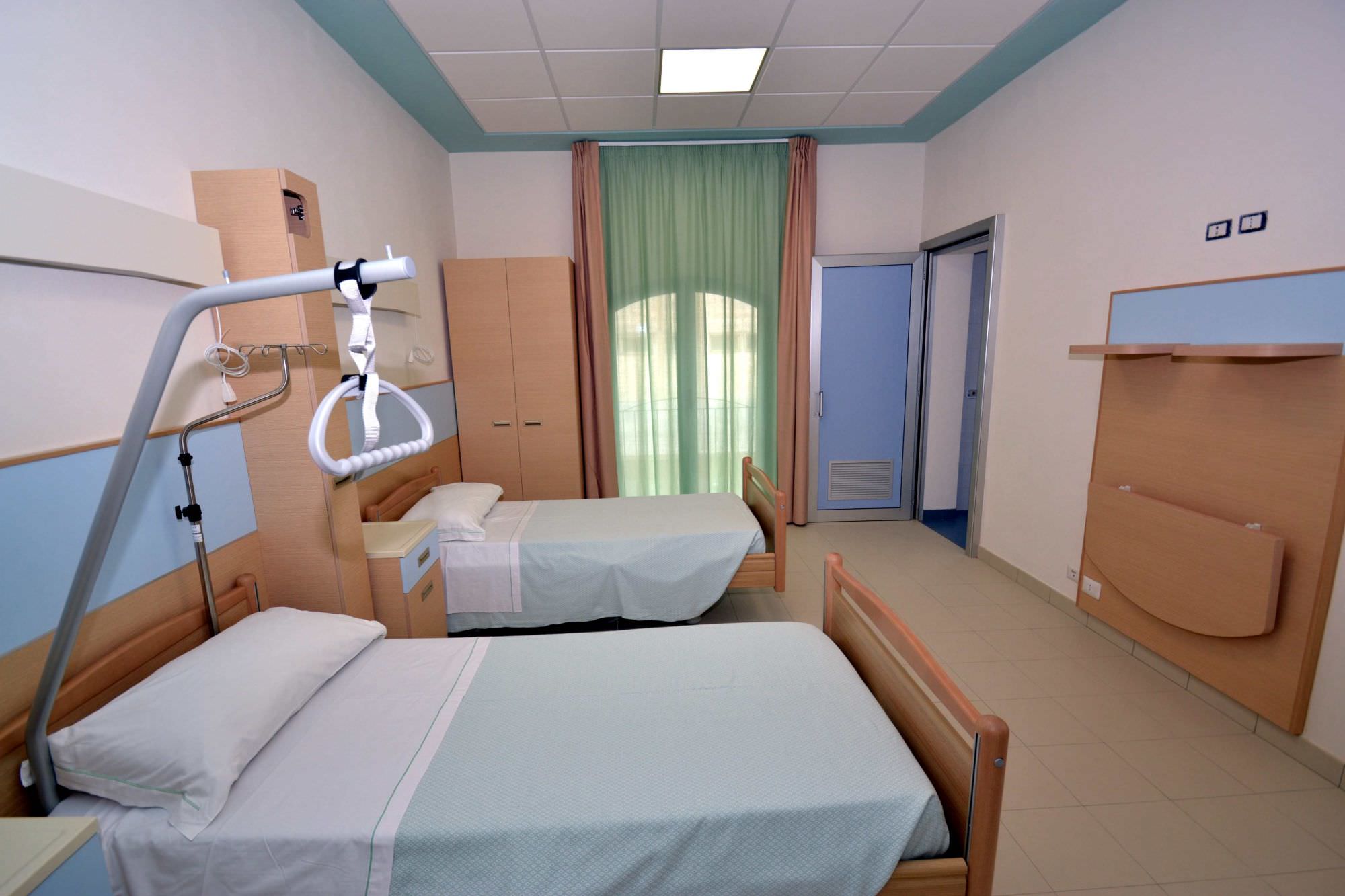 In un depliant le 14 Residenze Sanitarie Assistenziali della Versilia
