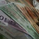 soldi euro banconote (foto Marco Pomella)