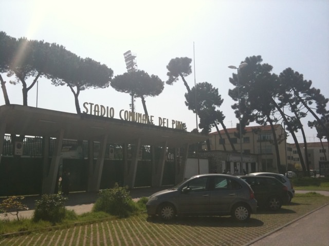 Partite di calcio allo stadio e festa “Arcobaleno d’Estate”, i provvedimenti su viabilità e parcheggi