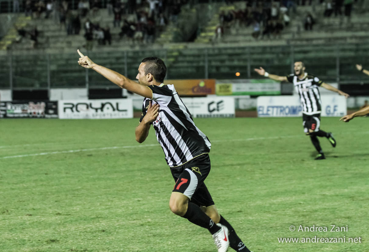 PRIMA DIVISIONE: LA FOTOGALLERY DI VIAREGGIO-PRATO