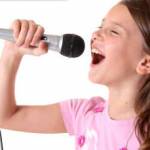 io canto, bambina, cantante, bambini, canta, microfono (foto Uff.stampa Musicamia)