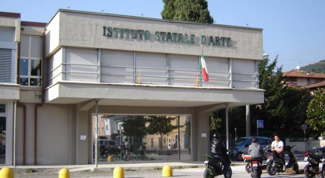 Furto di rame dal liceo, danni per 30 mila euro