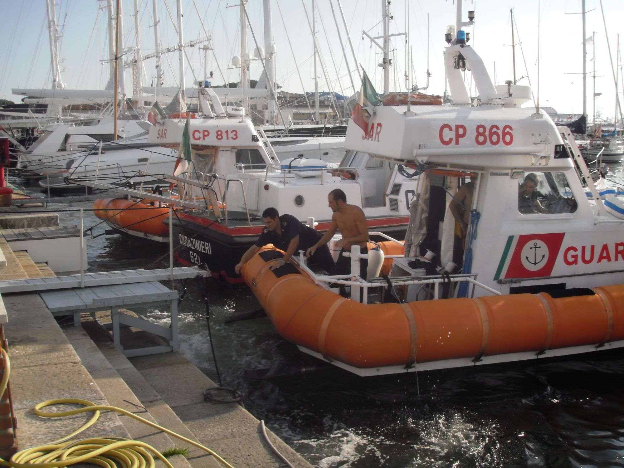 FIRMATO PROTOCOLLO PER SOCCORSO IN MARE TRA USL VERSILIA E MASSA CON CAPITANERIA PORTO