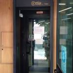 chiuso per rapina banca (foto Marco Pomella)