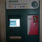 macchinetta nuova per biglietti trenitalia (foto Chiara Buratti)