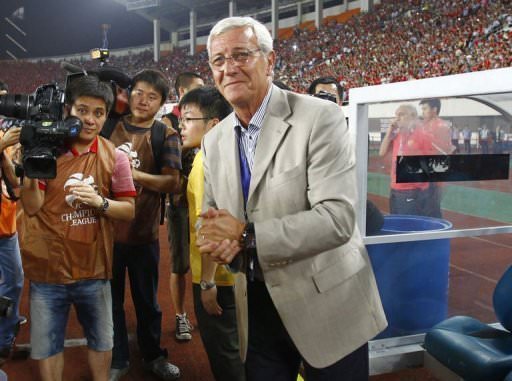 MARCELLO LIPPI CAVALIERE DI GRAN CROCE DEL CARNEVALE DI VIAREGGIO