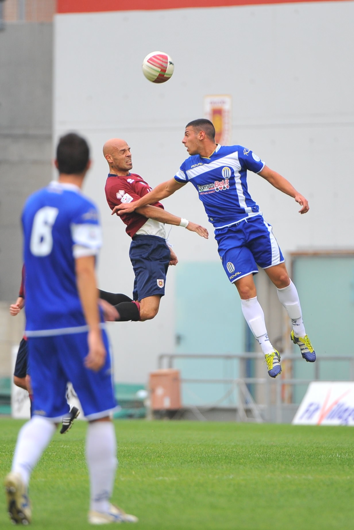 DE VENA E IL DERBY PERSONALE CON L’AVELLINO: “LORO FORTI, NOI NON SIAMO DA MENO”