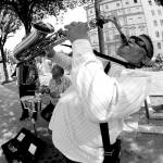 artisti di strada, sax, musicisti, musica (foto Salvatore Matarazzo)