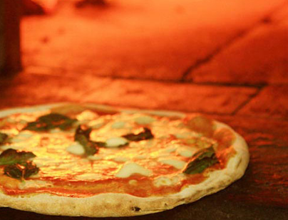 Le famiglie toscane risparmiano su pizzerie e divertimenti