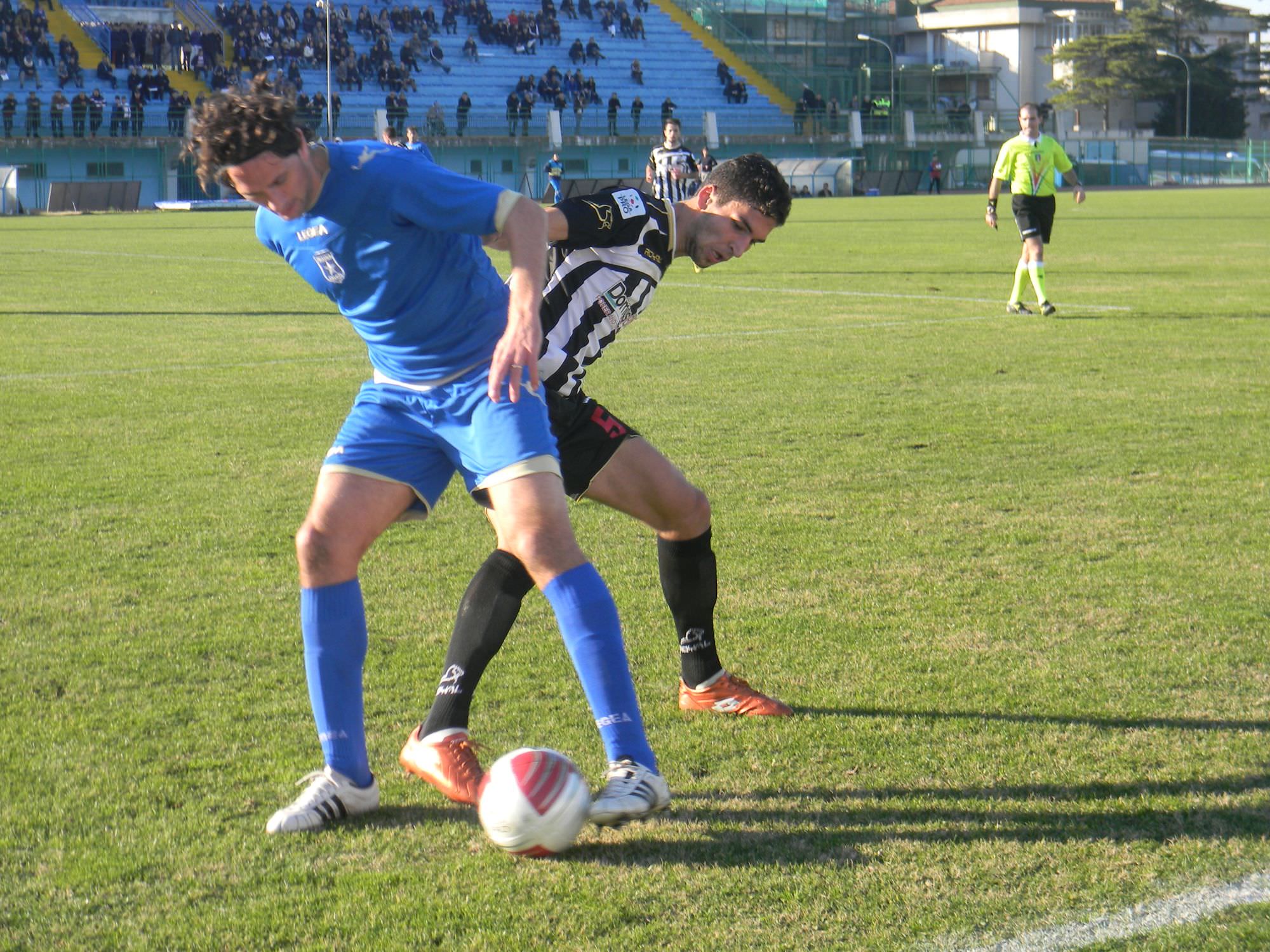 Viareggio, in mezzo al campo i dubbi maggiori verso Pagani