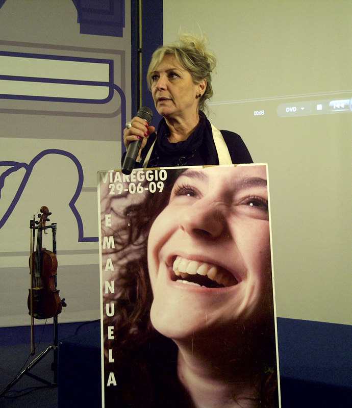 Daniela Rombi ricorda Pino Daniele: “Ci donò la sua arte al concerto per la strage di Viareggio”