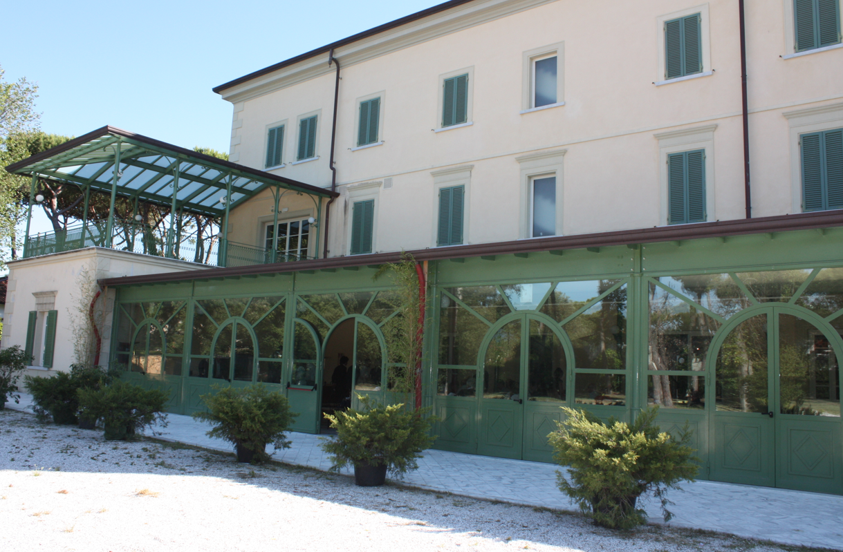 Chiusura della Biblioteca a Forte dei Marmi