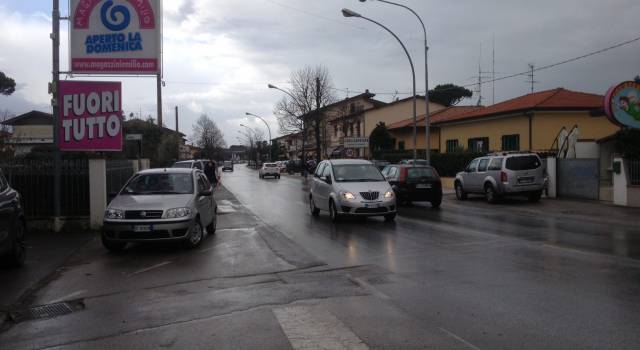 Assemblea pubblica in via Italica dopo l&#8217;incidente mortale