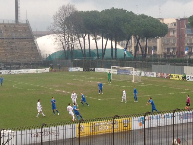 CALCIO, LE PAGELLE DI PRATO-VIAREGGIO