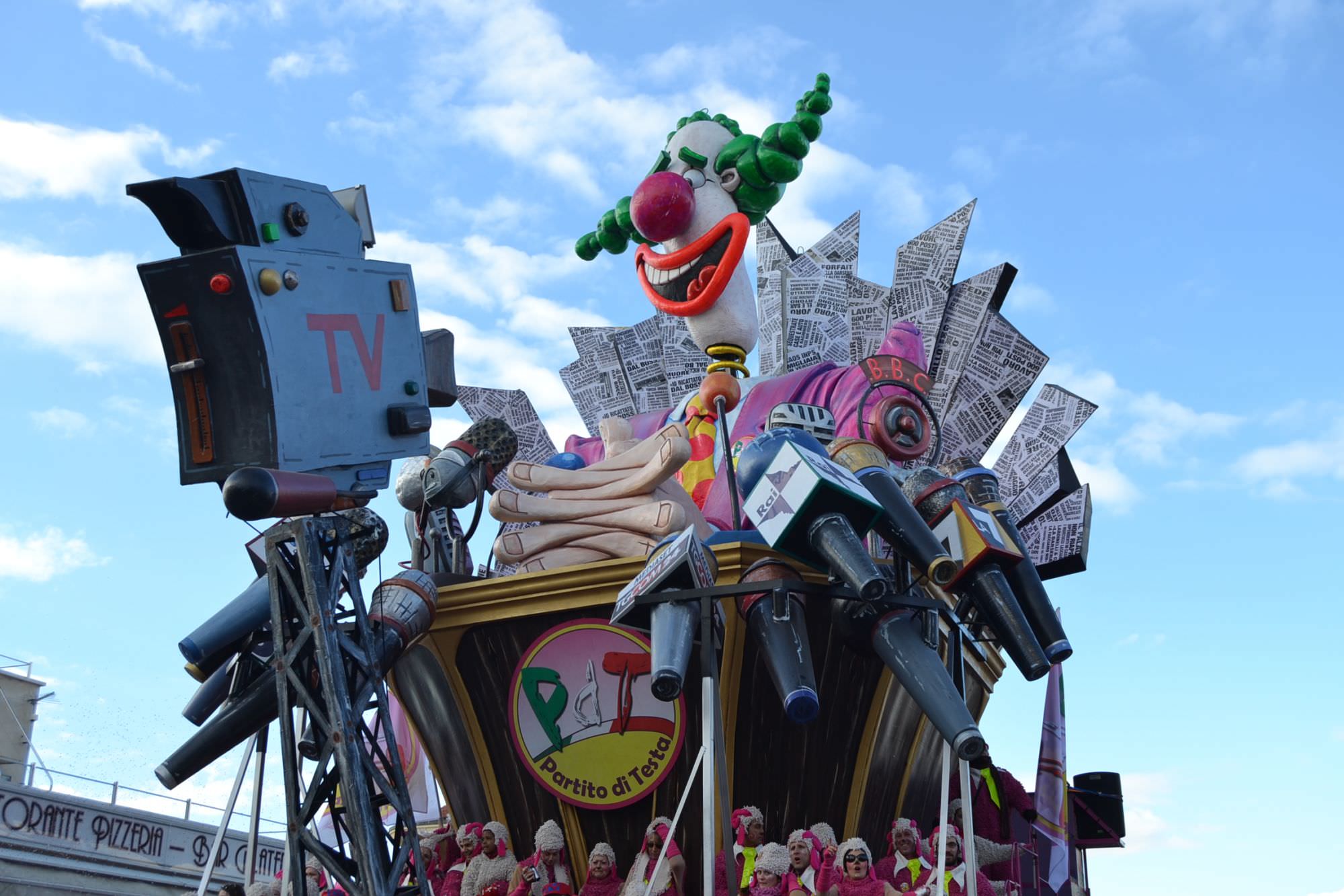 Carnevale di Viareggio, per quest’anno niente diretta tv dei corsi mascherati domenicali