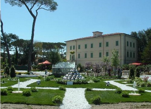 Consiglio comunale a Villa Bertelli