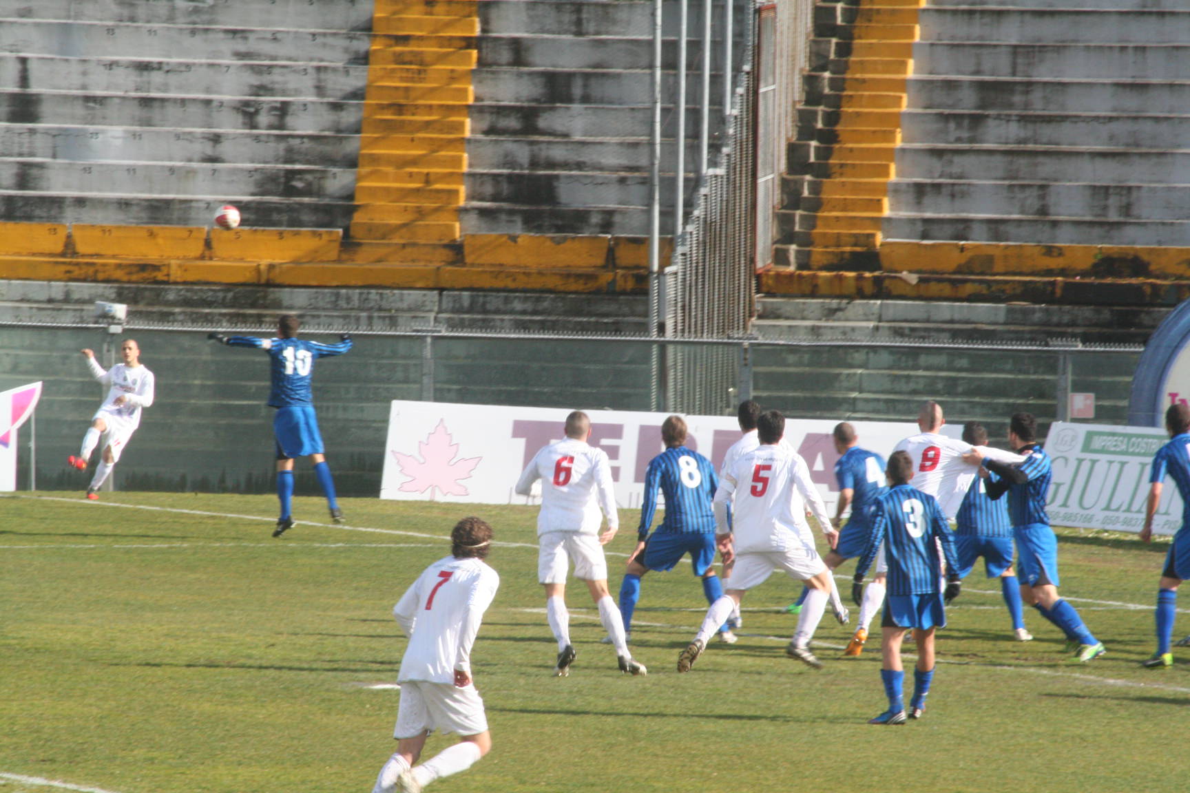 All’Arena Garibaldi il memorial “Sauro Iacopini”: triangolare con Viareggio, Pisa e Pro Vercelli