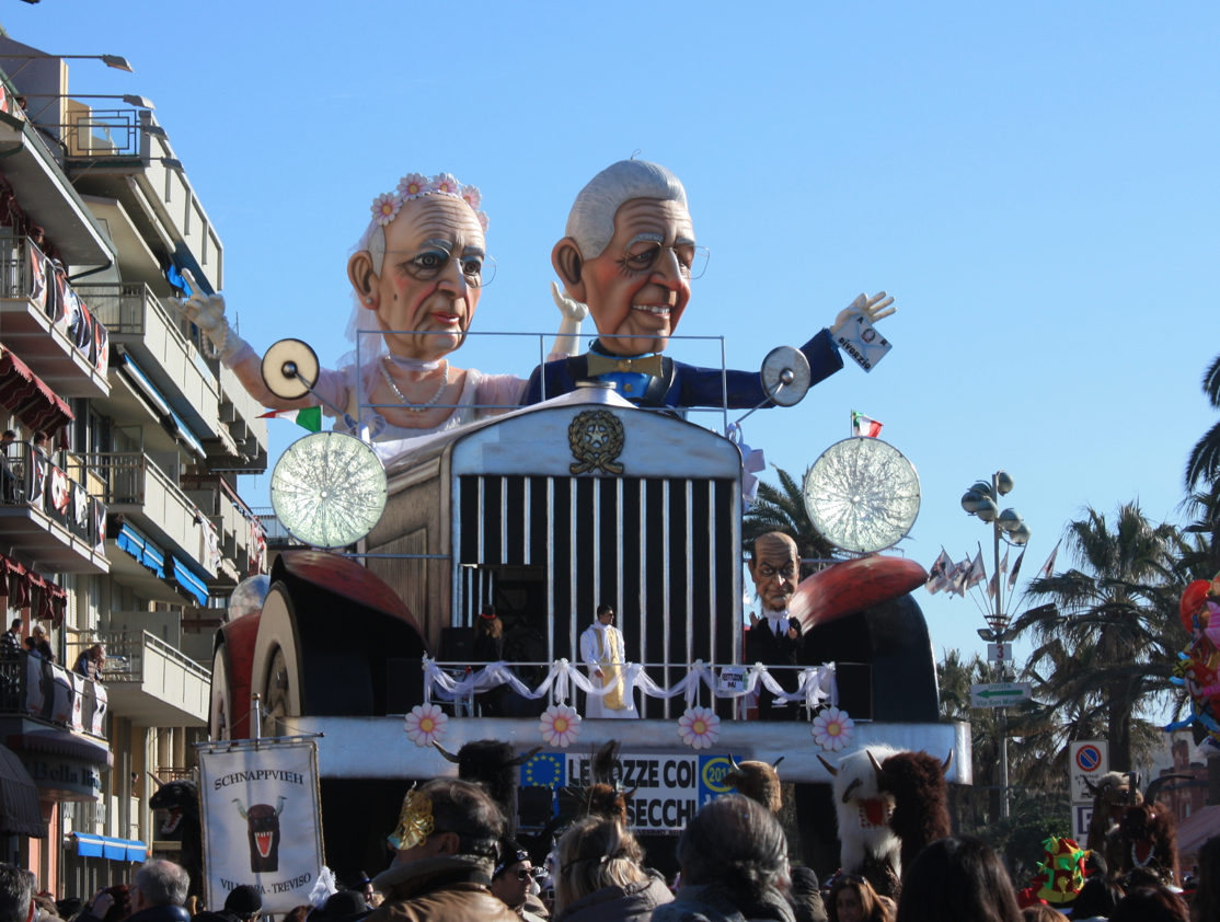 Massarosa fuori dalla Fondazione Carnevale. Pasquinucci scrive a Mungai