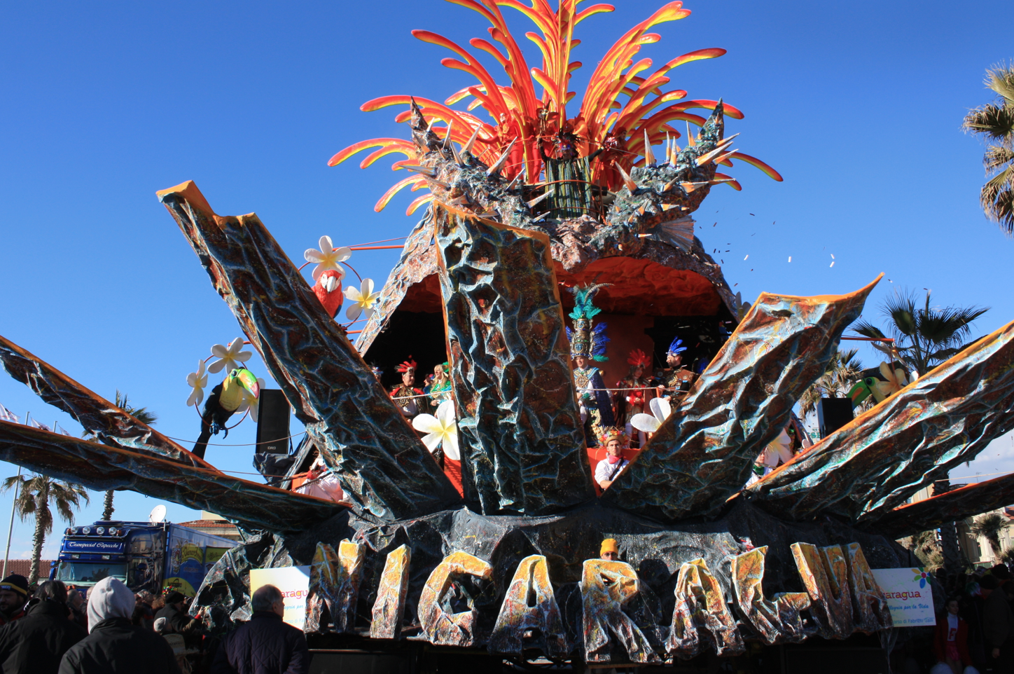 Carnevale di Viareggio, non c’è traccia del bilancio preventivo 2014 sul sito della Fondazione