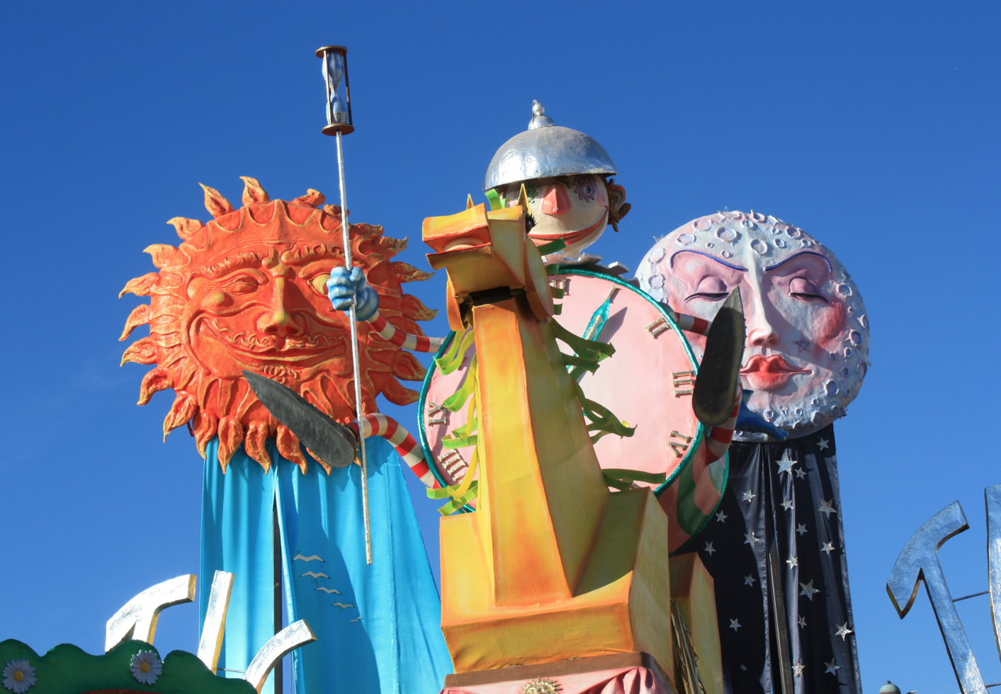 VIAREGGIO SI APPRESTA A SALUTARE BURLAMACCO CON IL GIORNO PIÙ LUNGO DI CARNEVALE