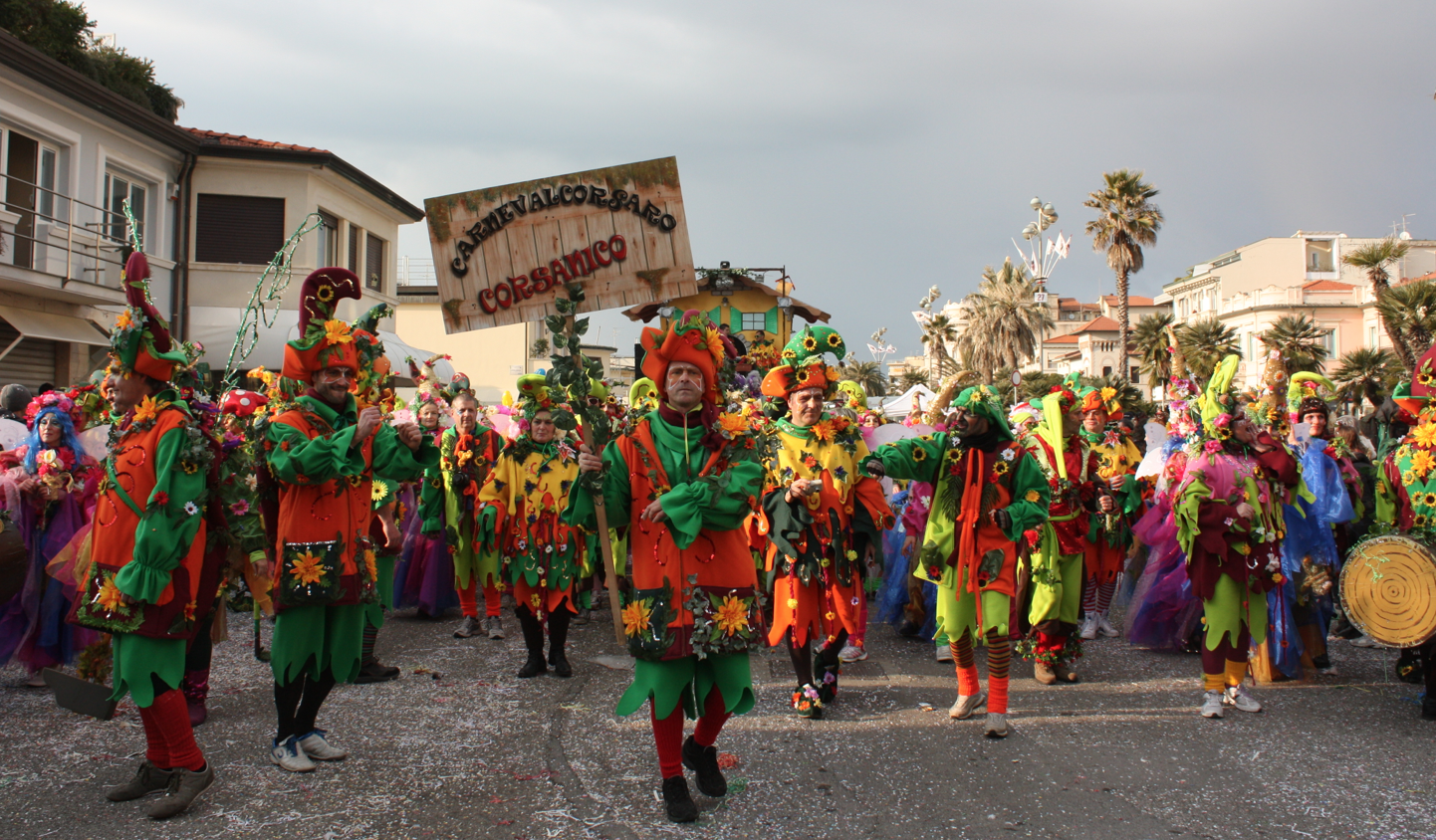 CARNEVALE, VERIFICHE SUL COSTO DEI CARRI. SANTINI: “NIENTE SCONTI”