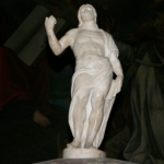 statuetta di Cristo (foto Galatea Versilia)