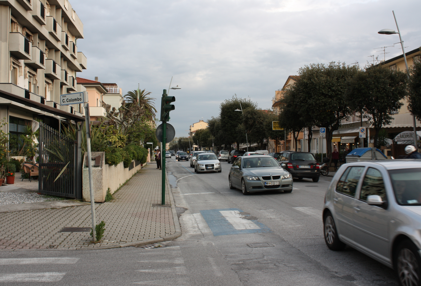 Viale Pistelli, viale Colombo, via Italica: 500 mila euro di asfalti per Lido