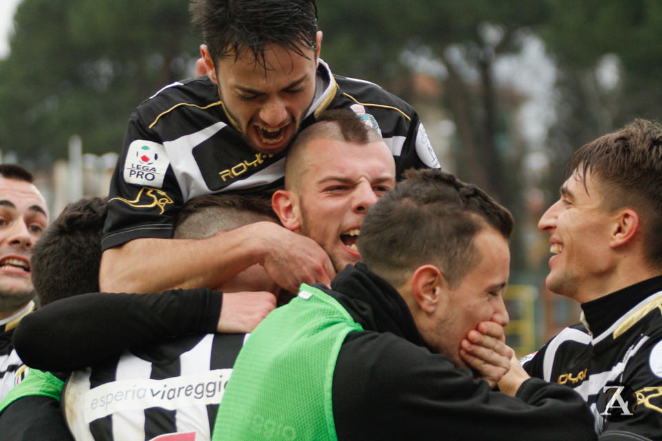 CALCIO, LE PAGELLE DI VIAREGGIO-CARRARESE