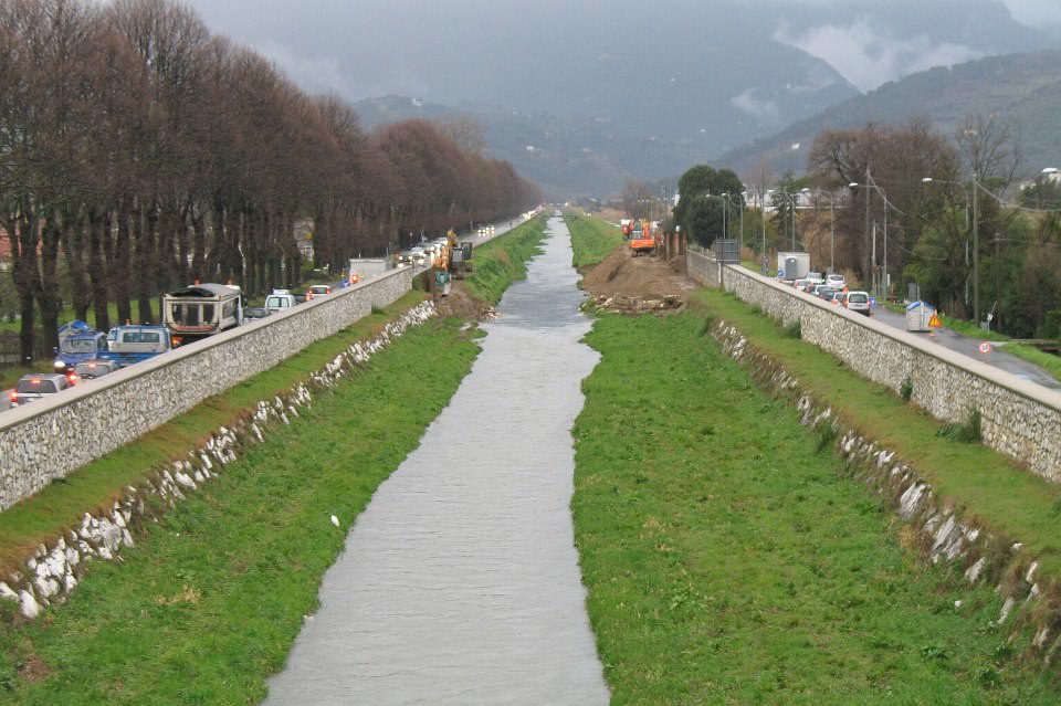 Lavori sul fiume Camaiore, Sel: “Interventi giusti ma rischiano di farlo sparire dal paesaggio”