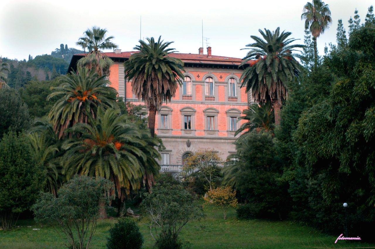 Raid vandalici a Villa Cavanis. Denunciati tre minori