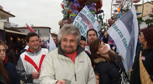 QUELLA VOLTA CHE BEPPE GRILLO VENNE AL CARNEVALE DI VIAREGGIO