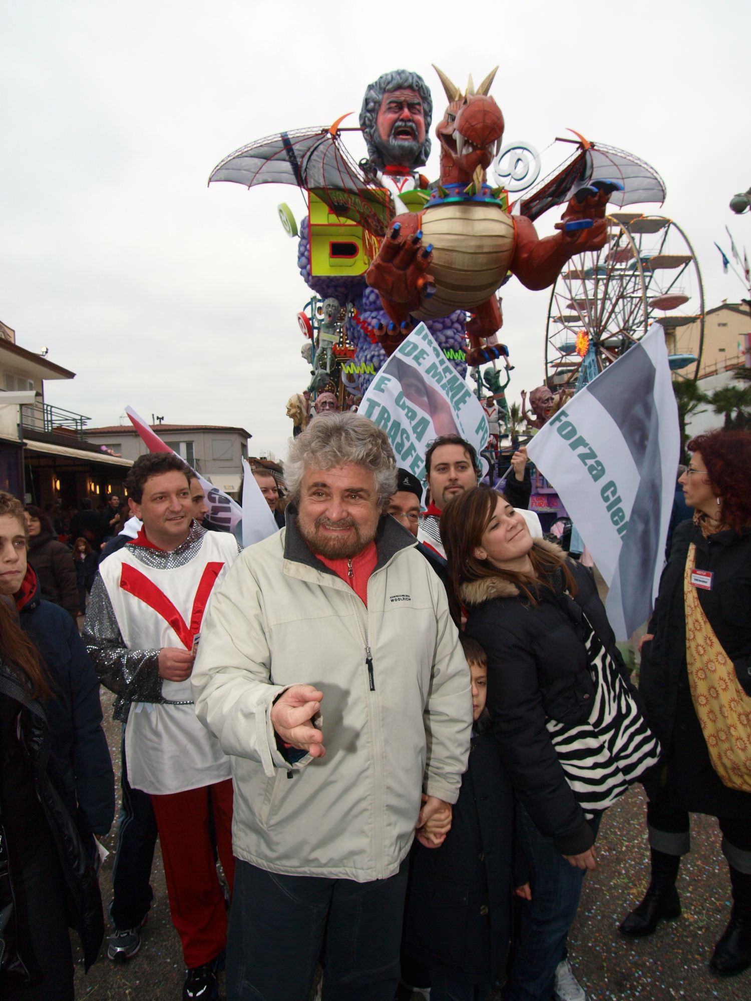 QUELLA VOLTA CHE BEPPE GRILLO VENNE AL CARNEVALE DI VIAREGGIO