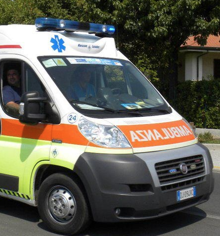 Incidente a Lido, ferito e ricoverato un ciclista