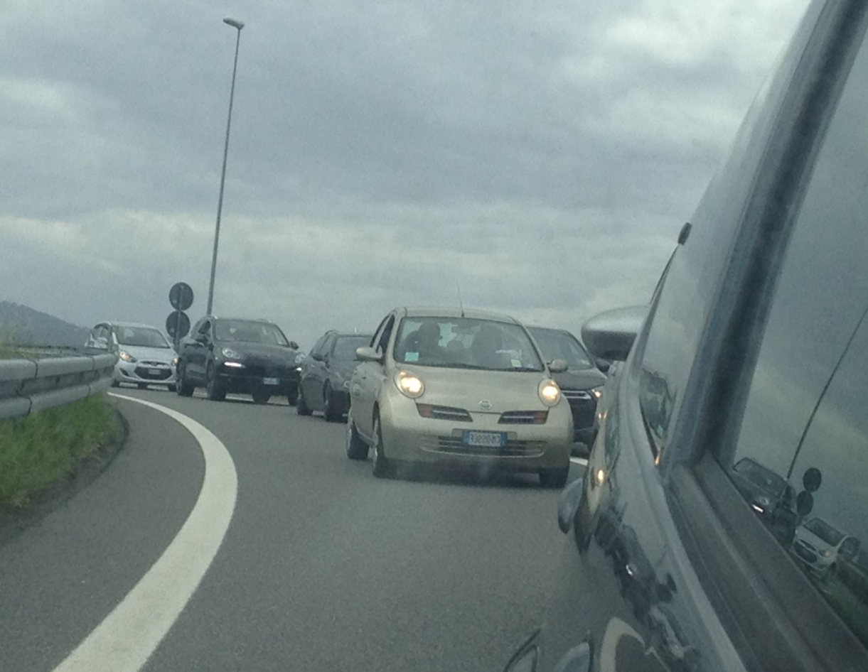 Sciopero generale, rallentamenti sull’autostrada tra Viareggio e Pisa