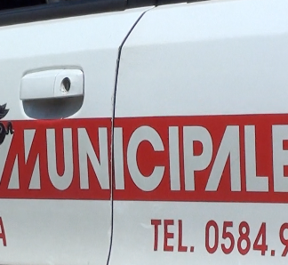 Controlli della Municipale in via di Montramito, denunciati due ragazzi