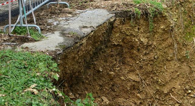 FRANA IN VIA METATI ROSSI ALTI, VERTICE TRA I SINDACI DI PIETRASANTA, SERAVEZZA E MONTIGNOSO