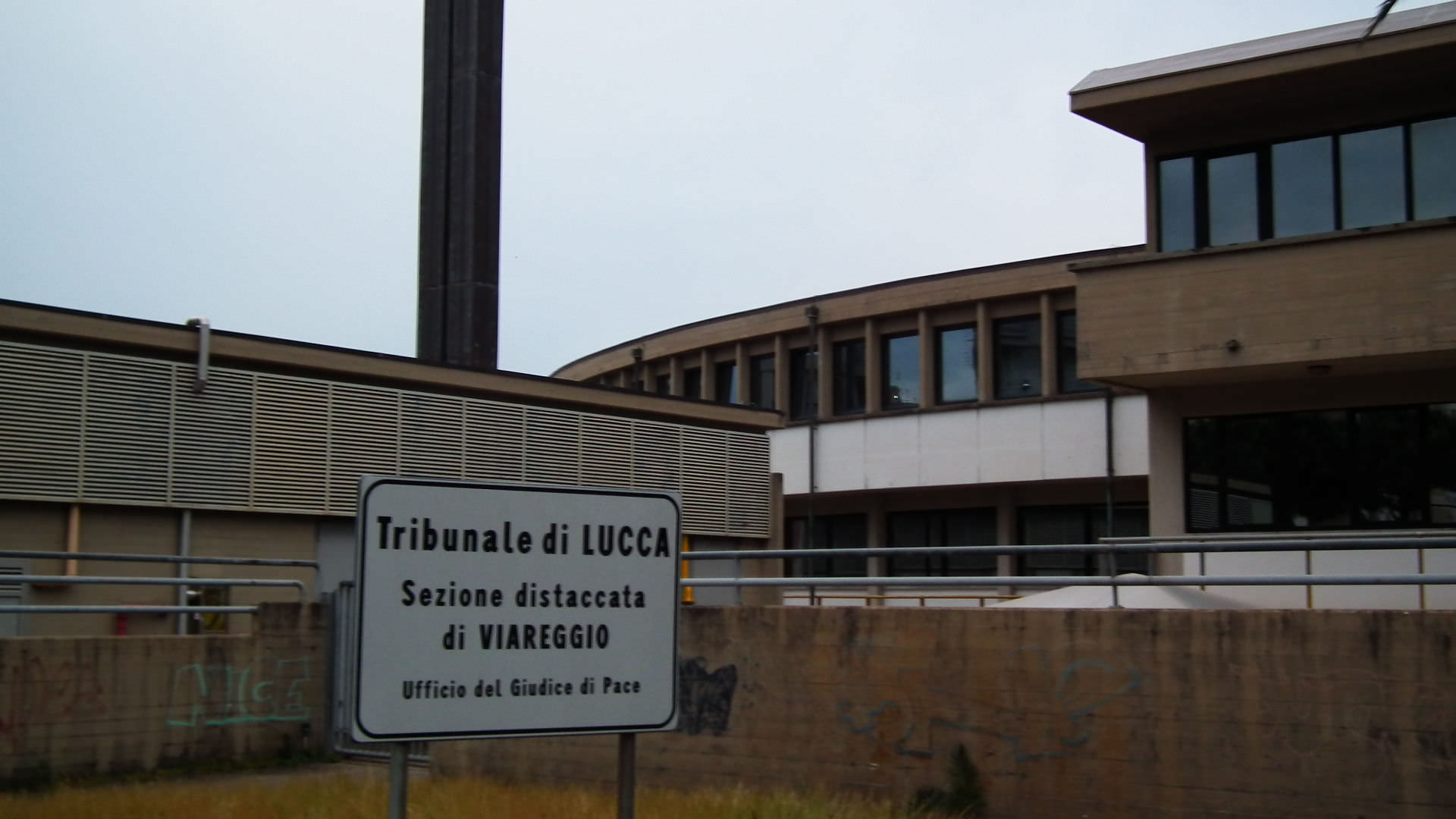 Via al trasloco del comando dei vigili urbani all’ex tribunale di Viareggio