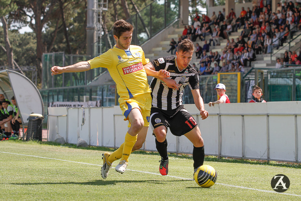 Gradinata chiusa per Viareggio-Frosinone