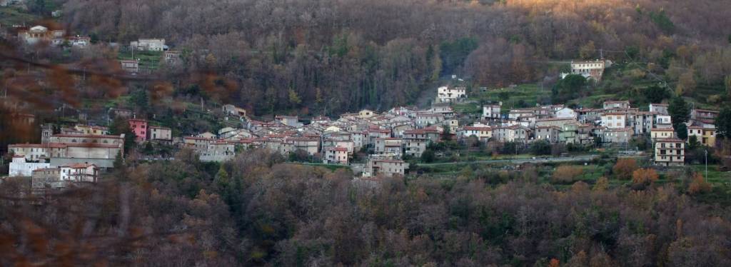 Terrinca - Levigliani (paese del Comune di Stazzema) (foto di Tiziano Mutti)