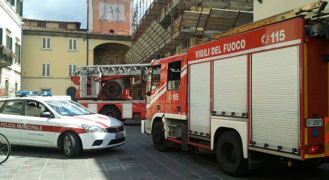 I tagli colpiscono anche in Versilia: a rischio 24 vigili del fuoco a Viareggio