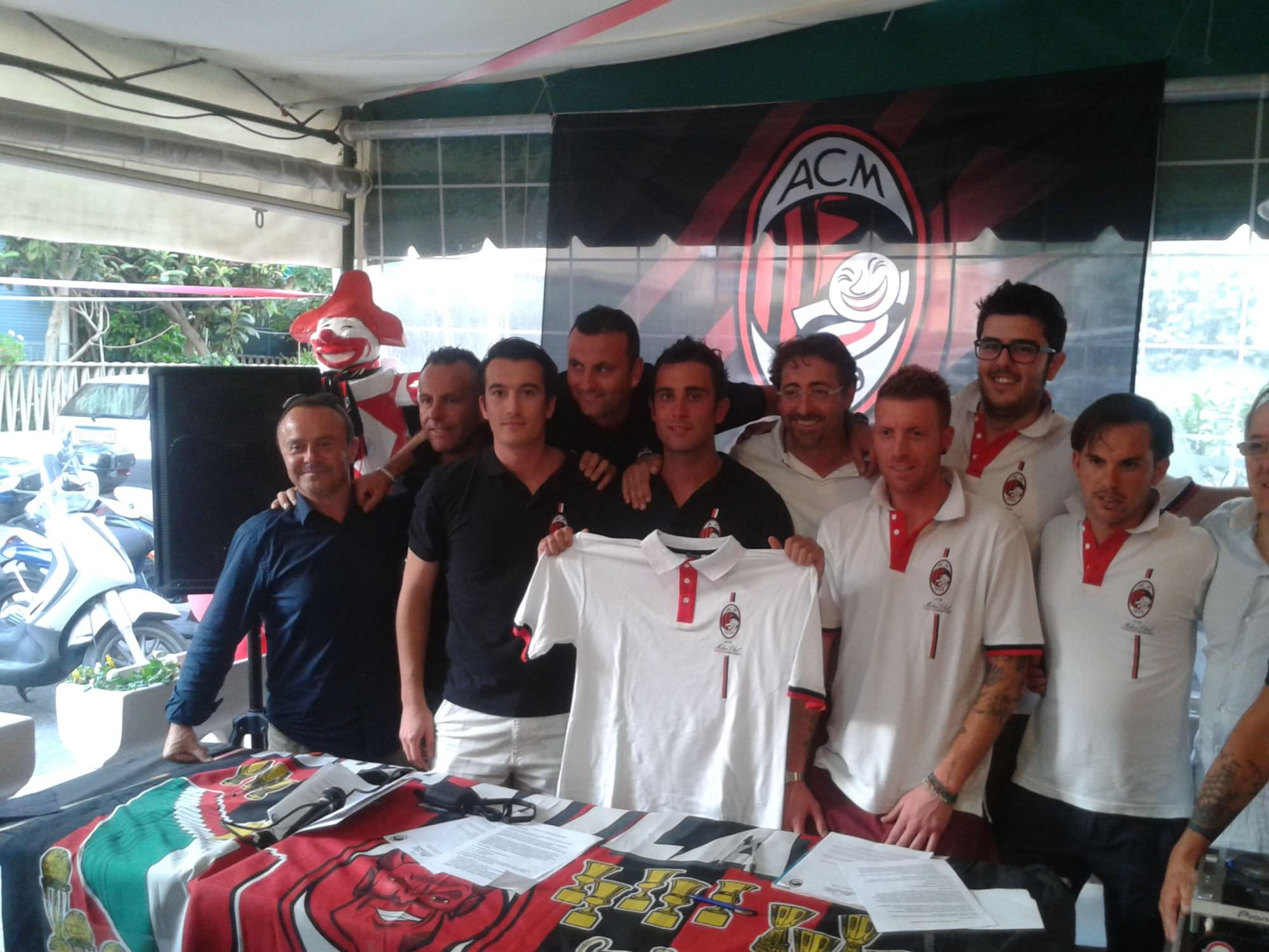 INAUGURATO IL MILAN CLUB VIAREGGIO ROSSONERA ALLA PRESENZA DEL SINDACO BETTI