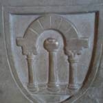 particolare del bassorilievo (foto Galatea Versilia)