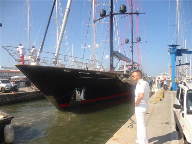 LA NUOVA PERINI SEAHAWK USCITA DAL PORTO DI VIAREGGIO